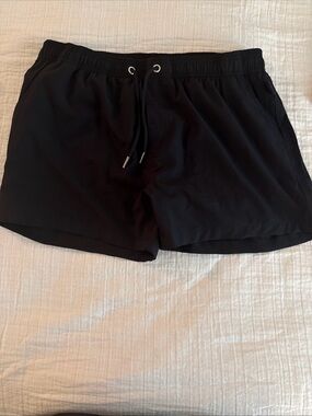NEW Black Men’s Vacay Swim Trunks Large